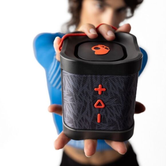 Skullcandy Terrain Mini Speaker (Weatherproof) - Picture 2 of 5